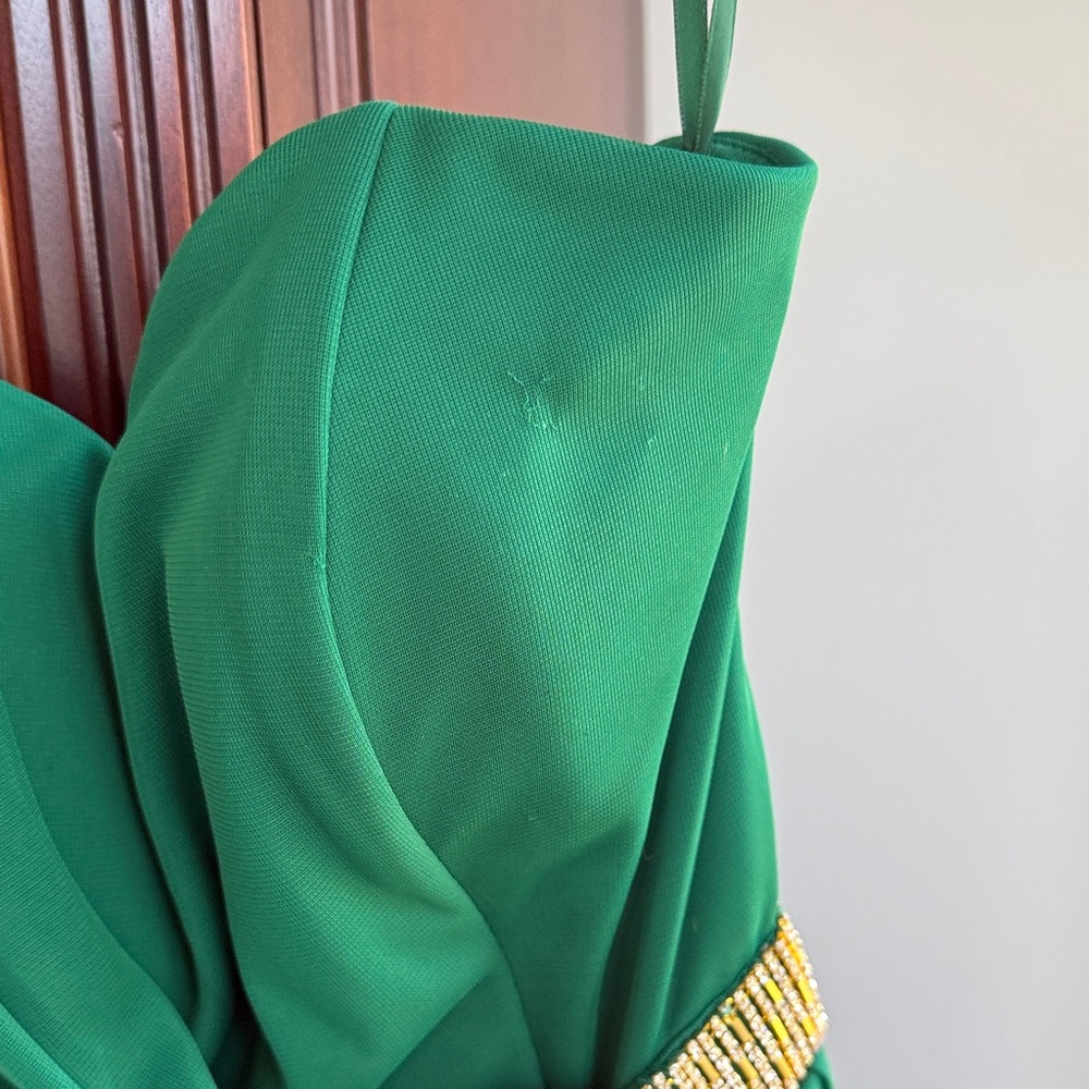 Elegant Green & Gold Bling Evening Cocktail Dress - Picture 3 of 6